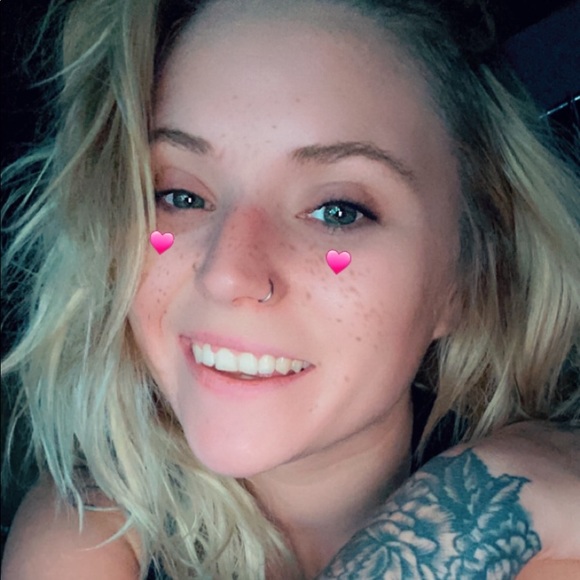 Meet your Posher, Alysha - Picture 1 of 1